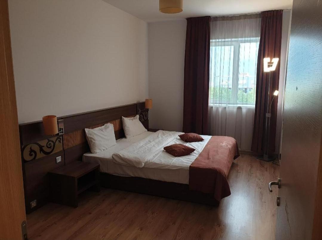 Marcy Apartament Appartement Boekarest Buitenkant foto