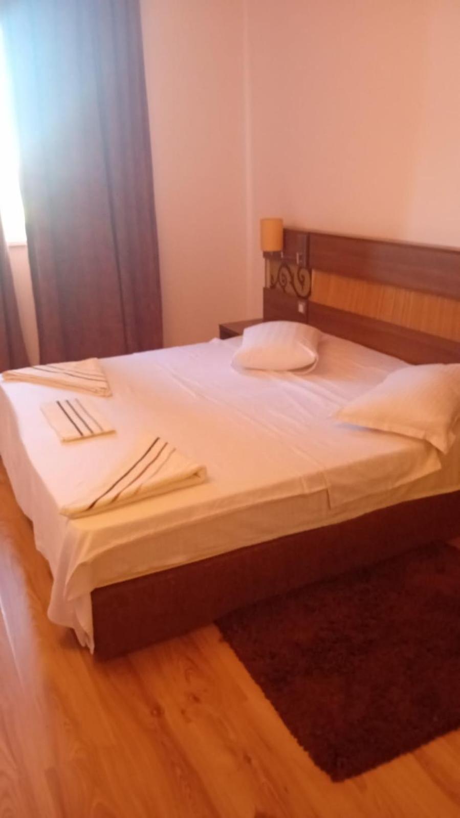 Marcy Apartament Appartement Boekarest Buitenkant foto